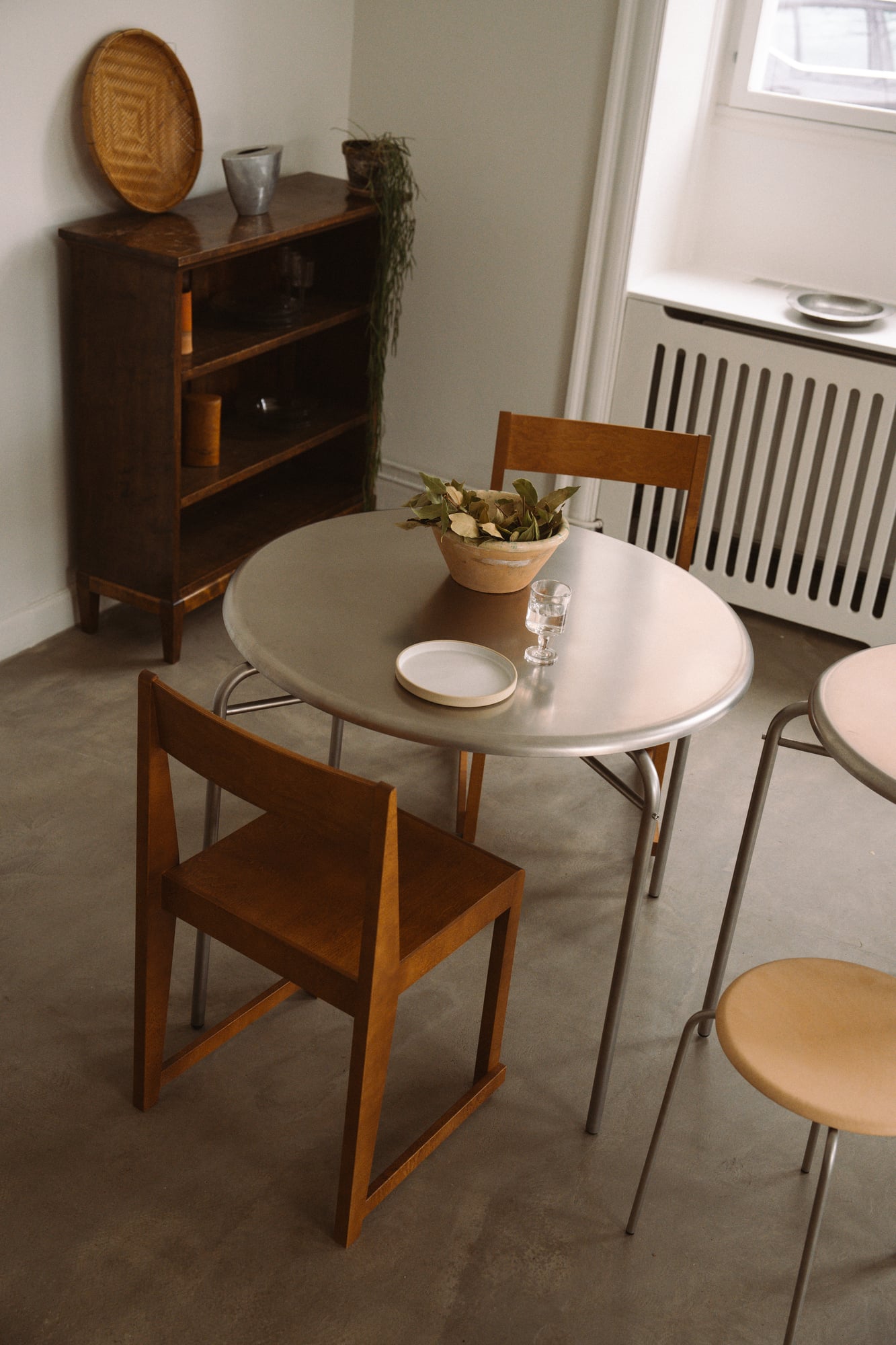 Petit Rond table, 90 cm, stainless steel