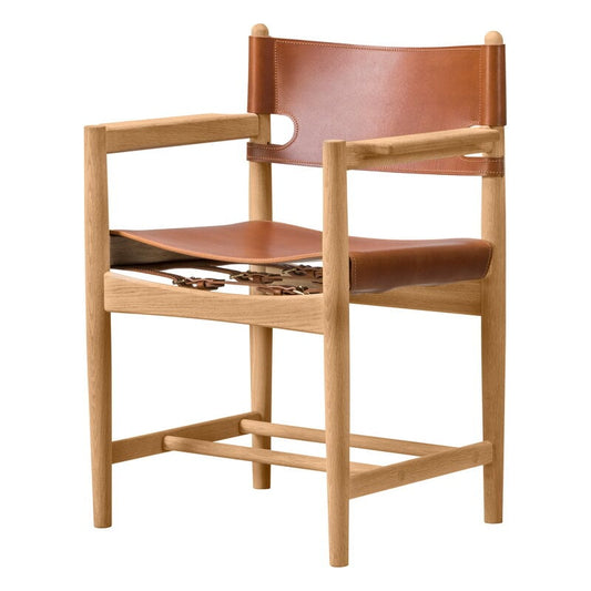 The Spanish Dining Chair with armrests by Fredericia #cognac leather - oiled o #