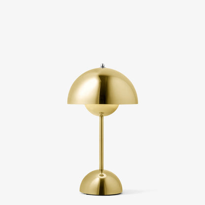 Flowerpot VP9 - Portable table lamp.
