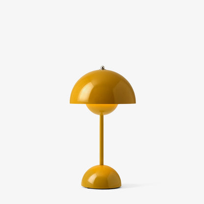 Flowerpot VP9 - Portable table lamp.