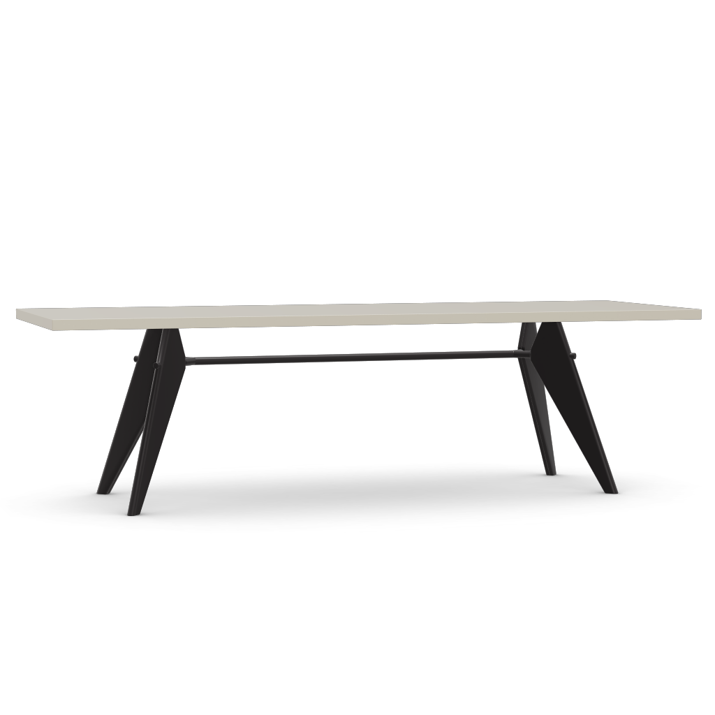 EM Table (H 740 x W 900 x L 2600).