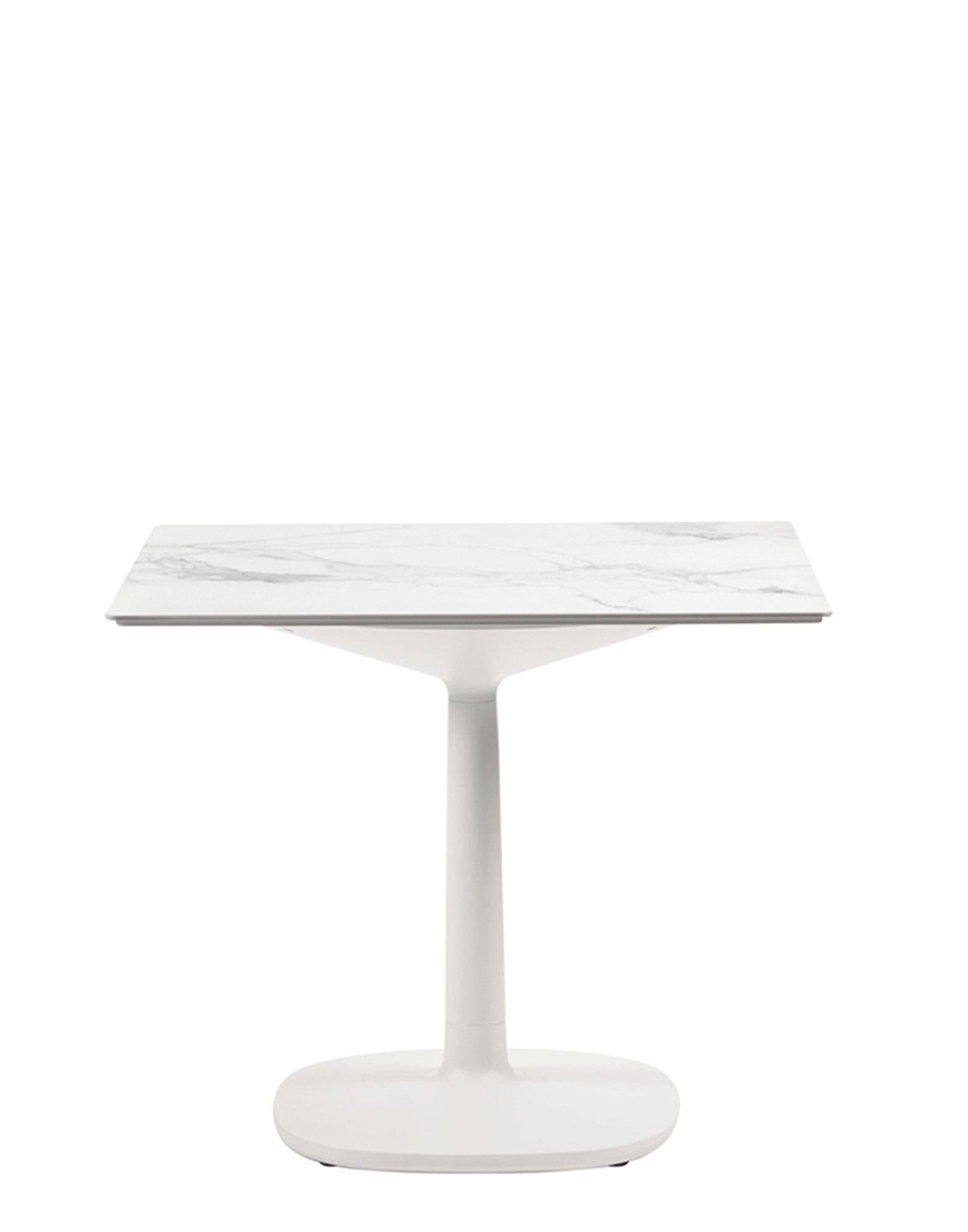 Multiplo Square Table (78 x 78 x H74).