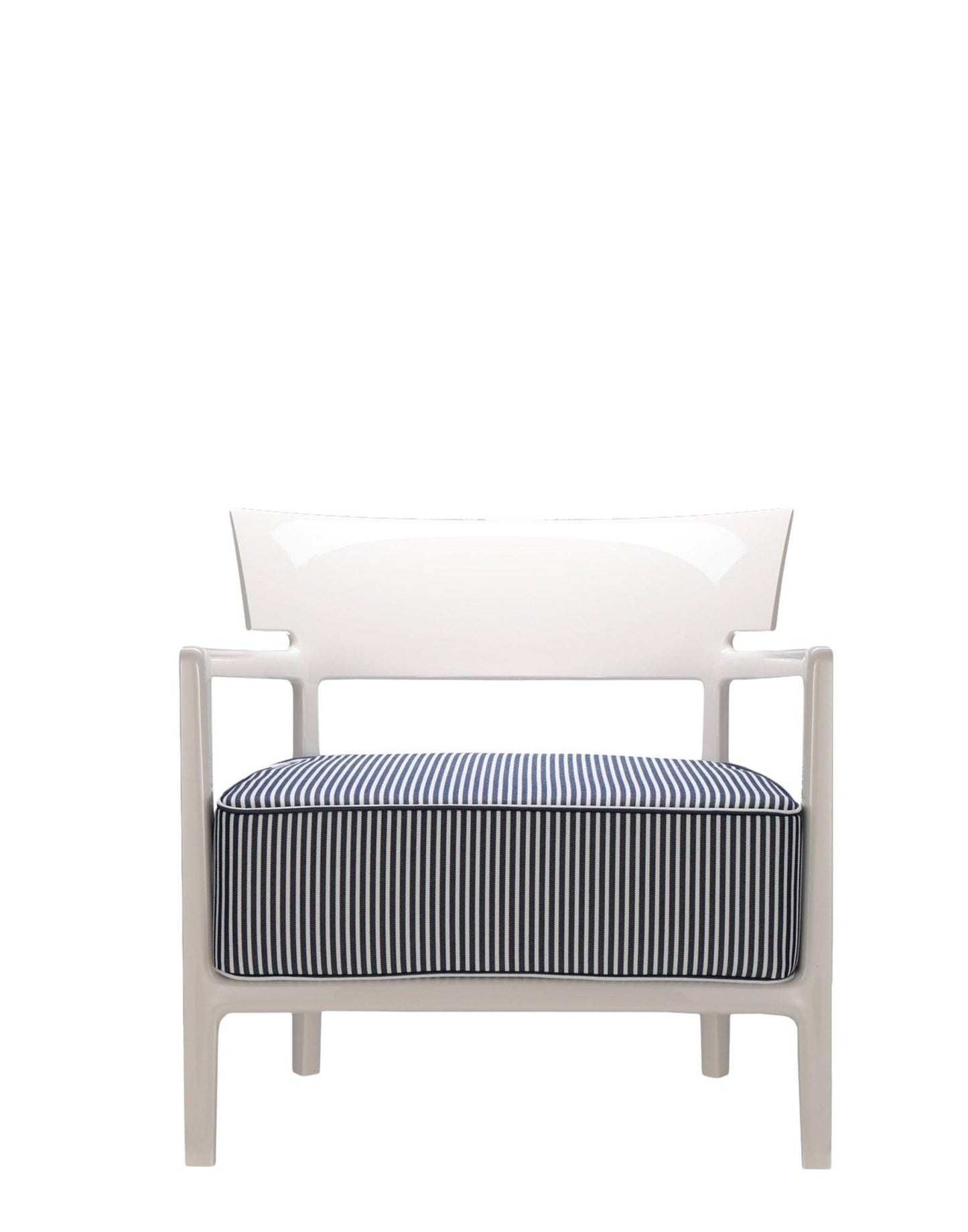 Cara Outdoor Lounge Chair.