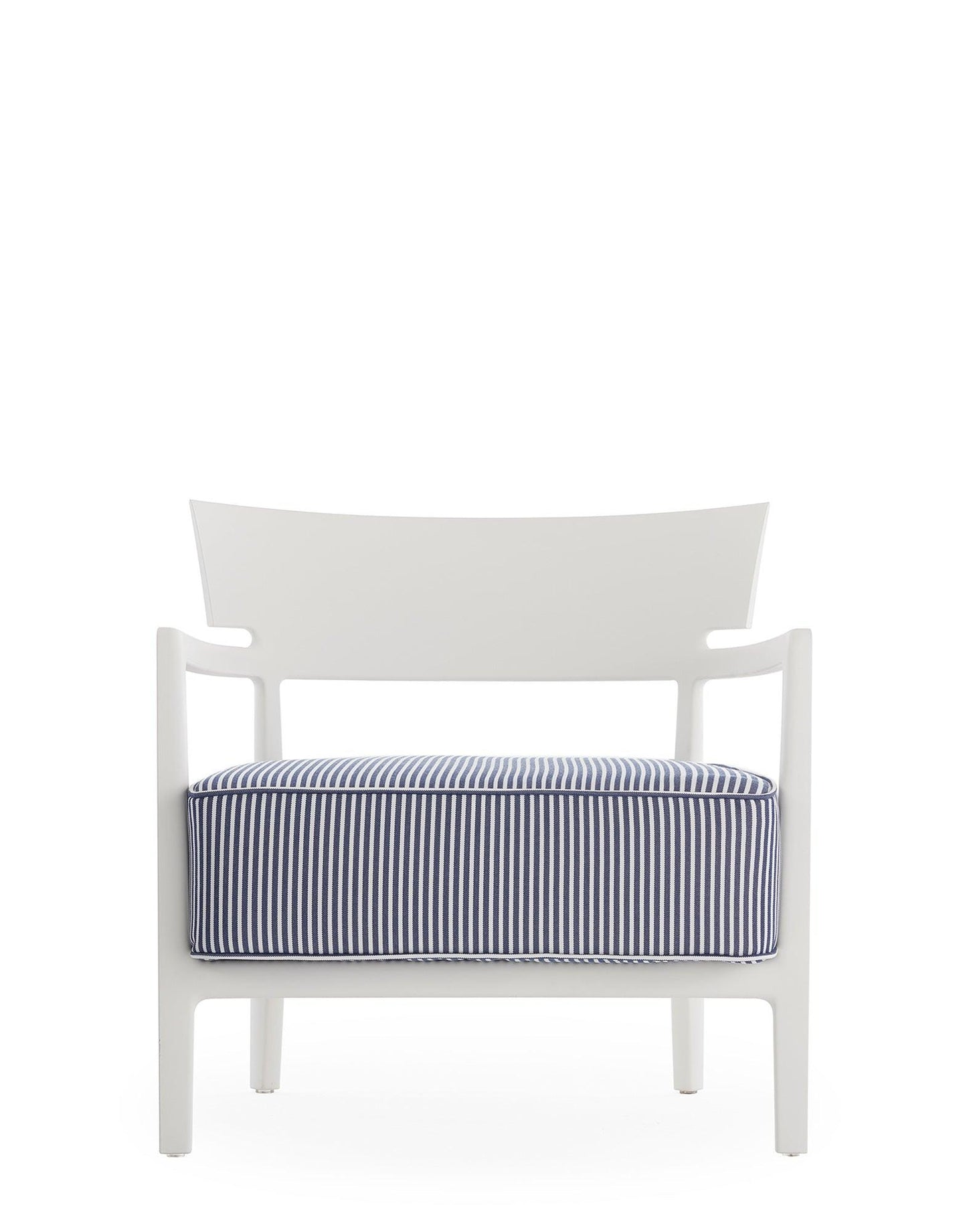 Cara Outdoor Lounge Chair.