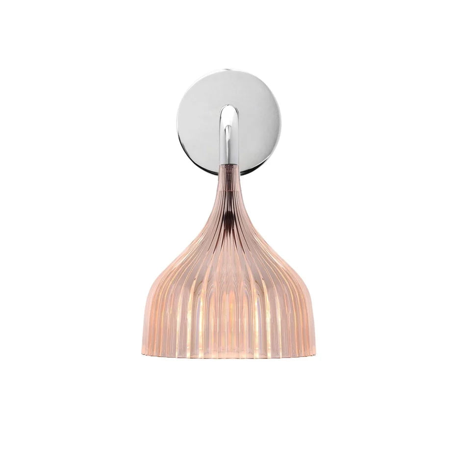 E’ Wall Lamp.