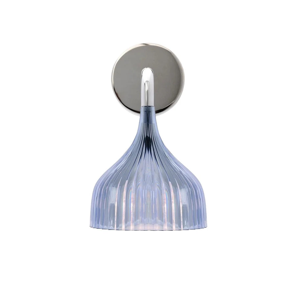 E’ Wall Lamp.