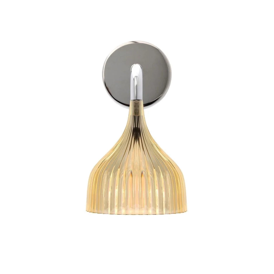 E’ Wall Lamp.