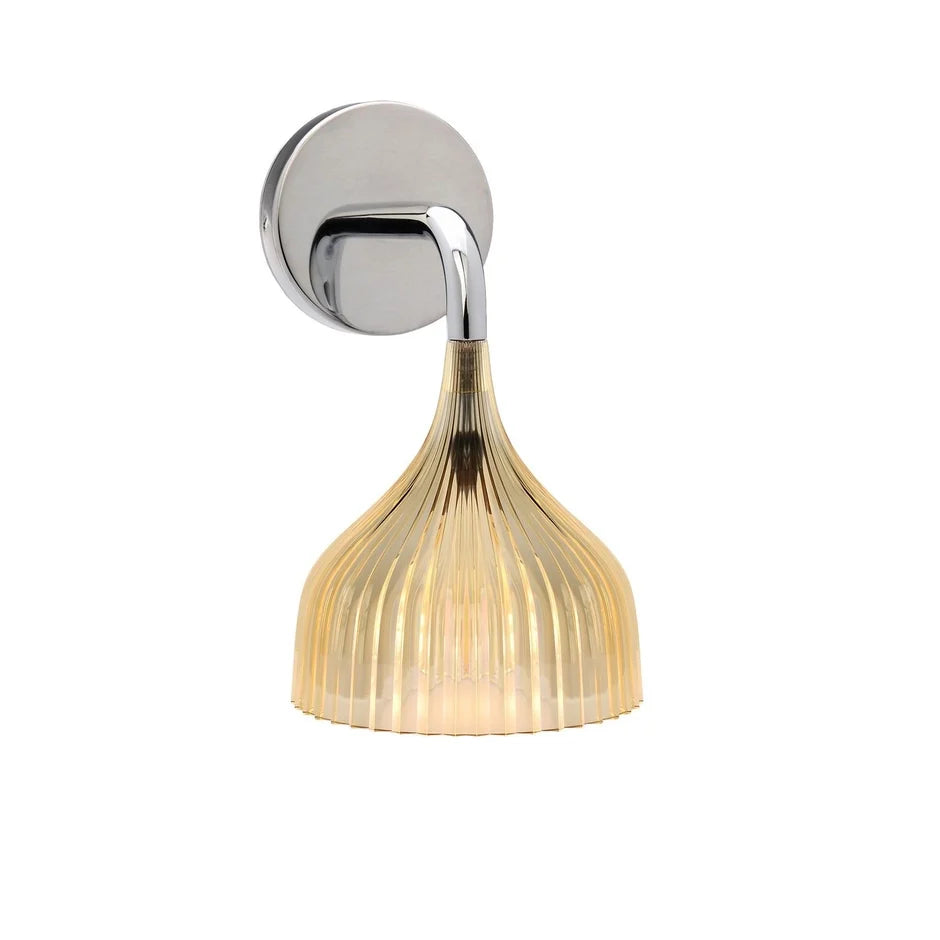 E’ Wall Lamp.