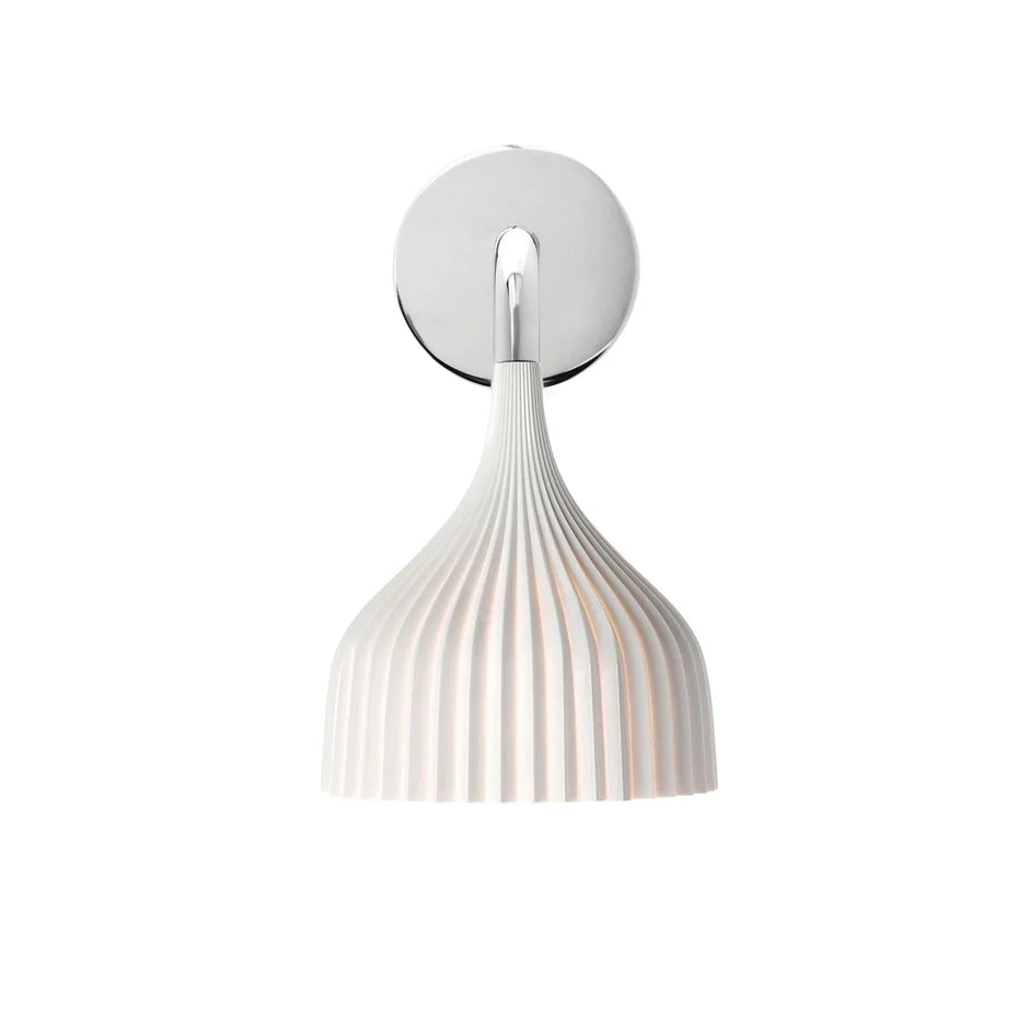 E’ Wall Lamp.