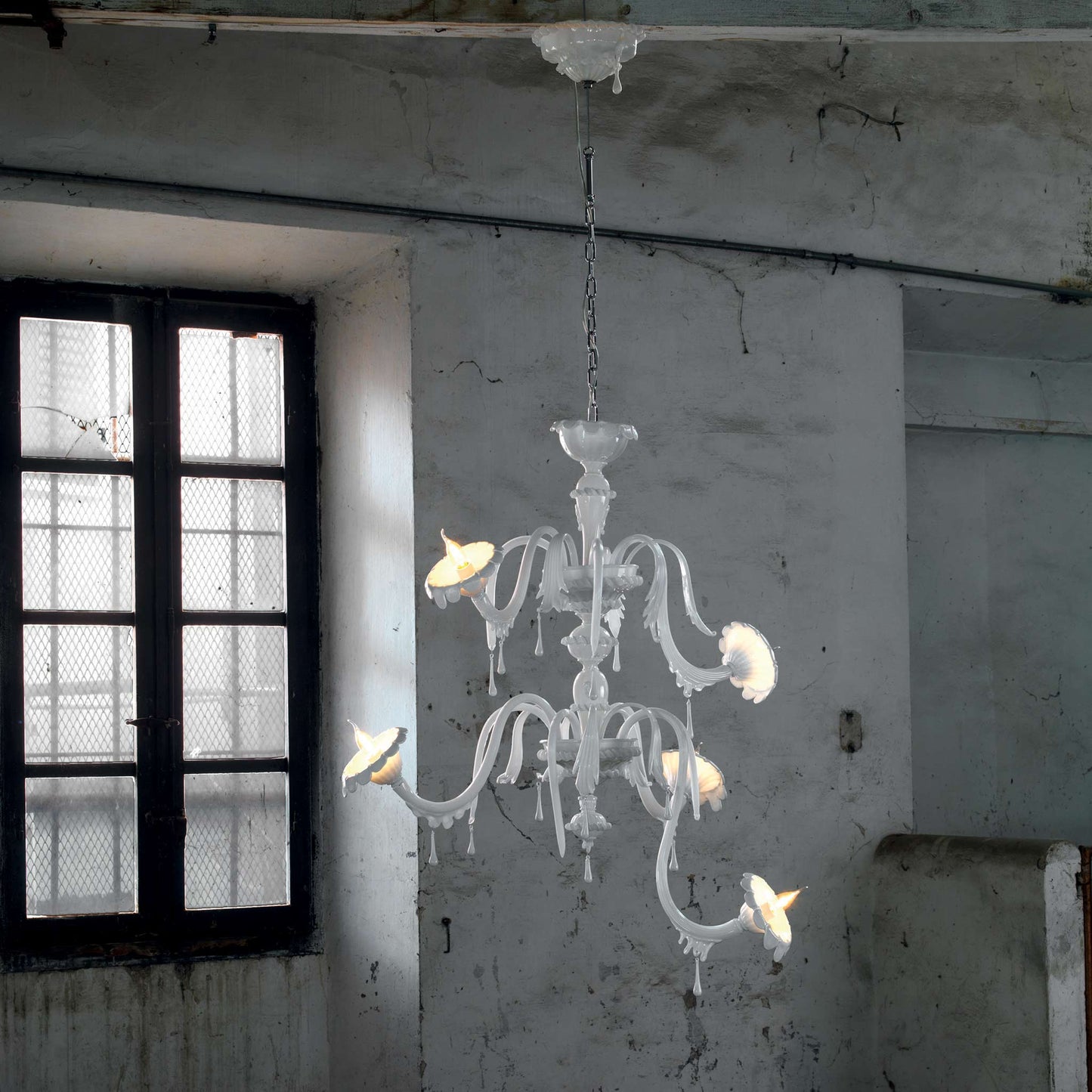 AU REVOIR - Glass chandelier.