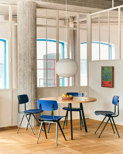 Loop Stand round table, 120 cm, deep blue - lacquered oak