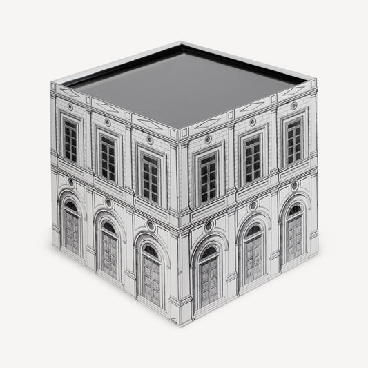 Cube with drawer Architettura