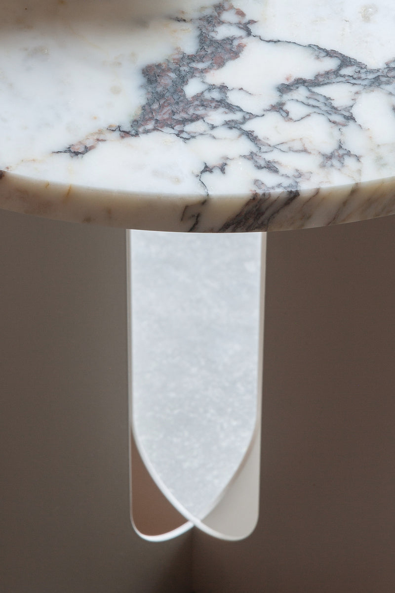 Androgyne marble table top, off white