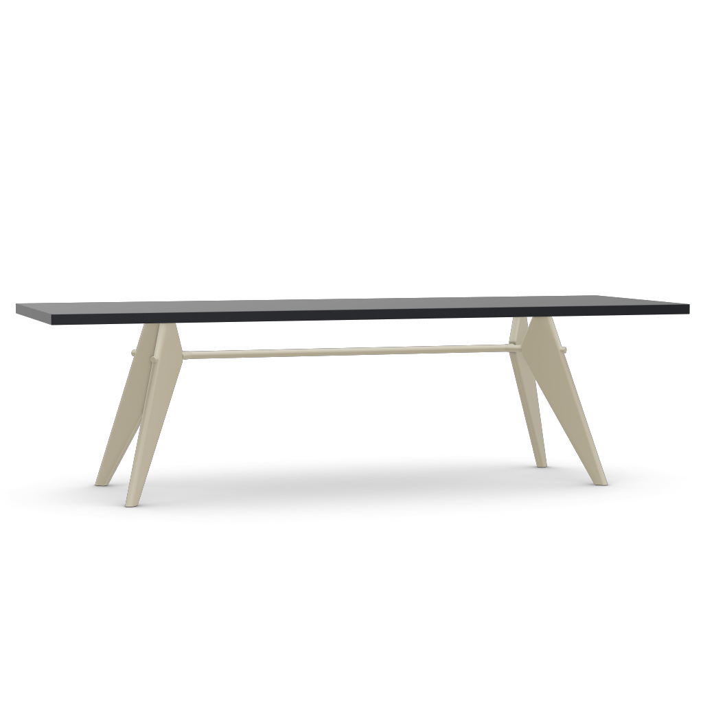 EM Table (H 740 x W 900 x L 2600).
