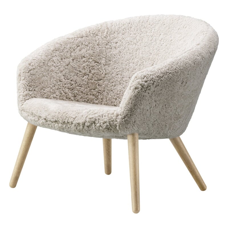 Ditzel lounge chair by Fredericia # Moonlight sheepskin - oak #