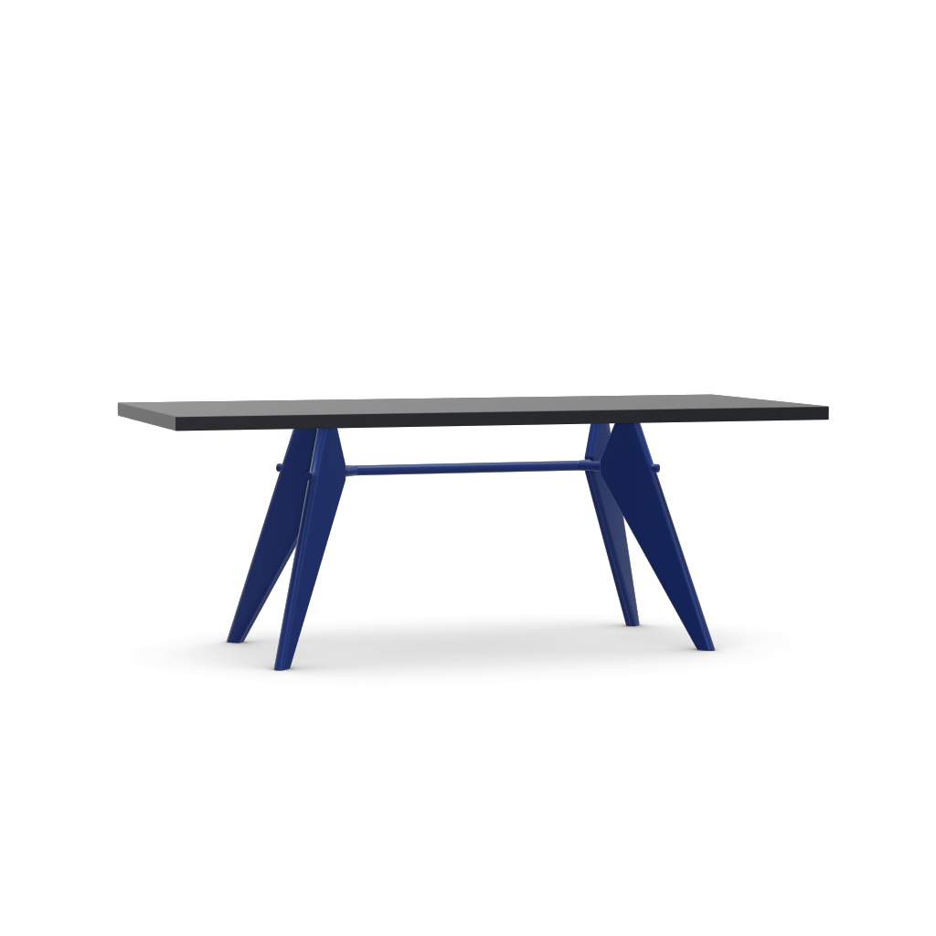 EM Table (H 740 x W 900 x L 2000).