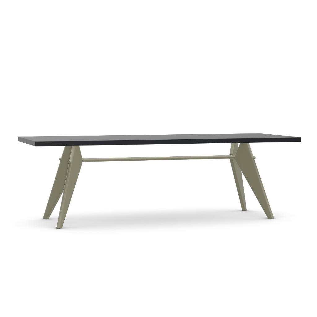 EM Table (H 740 x W 900 x L 2400).