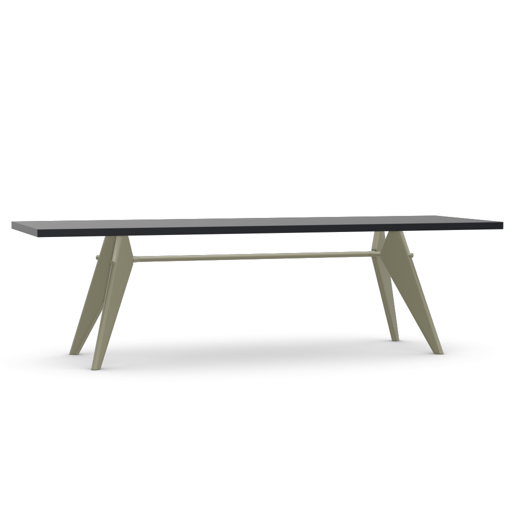EM Table (H 740 x W 900 x L 2600).