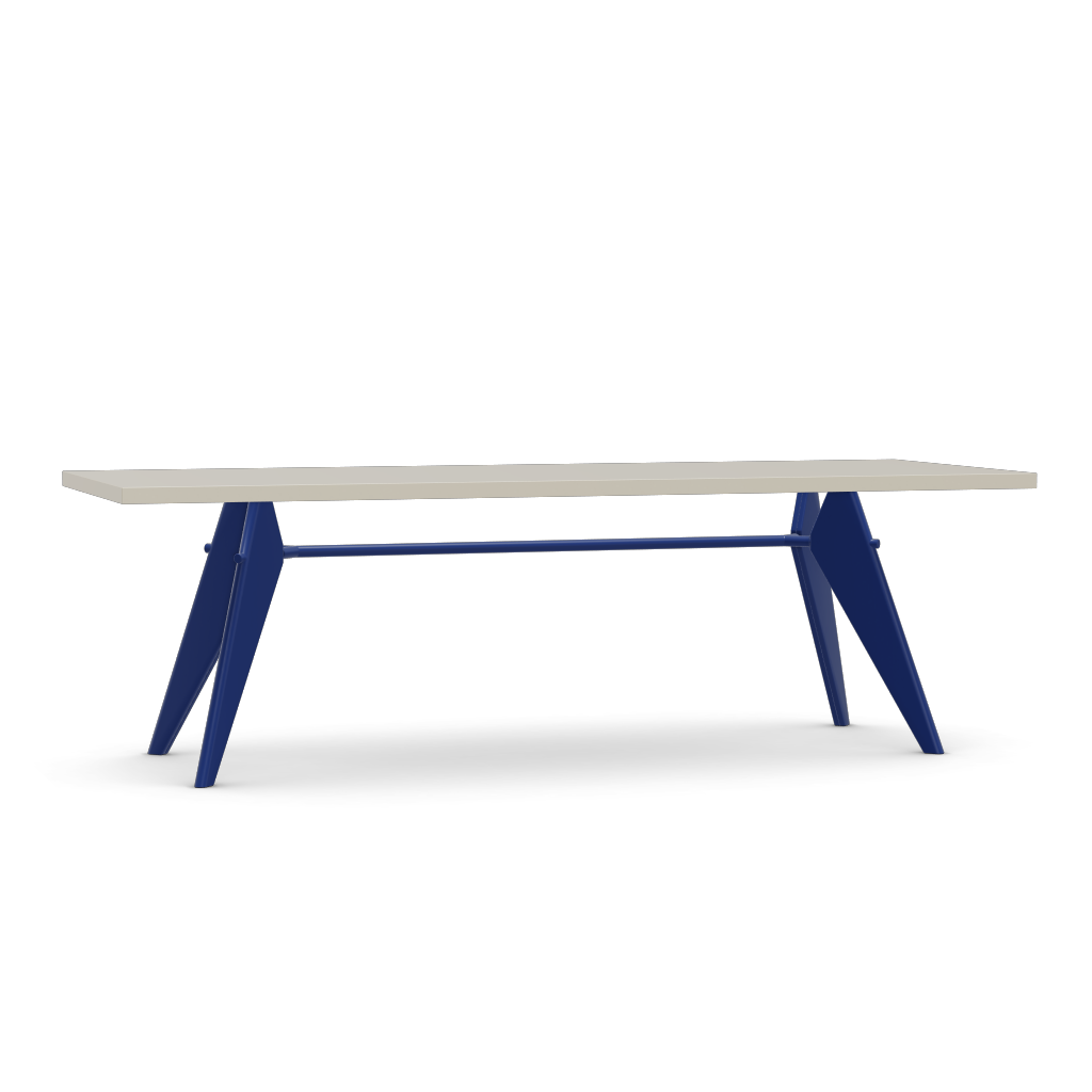 EM Table (H 740 x W 900 x L 2400).