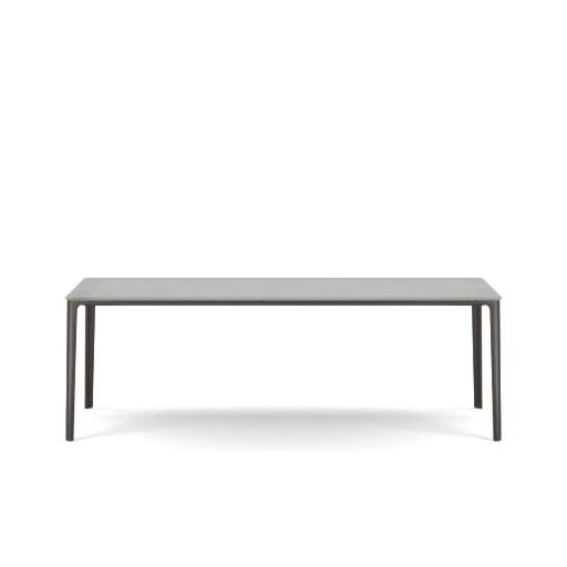 Plate Dining Table.