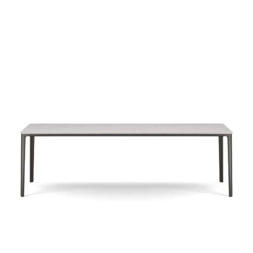 Plate Dining Table.