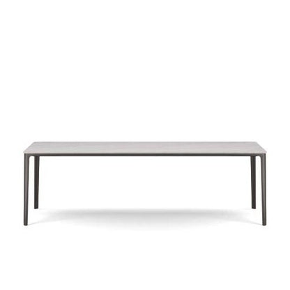 Plate Dining Table.