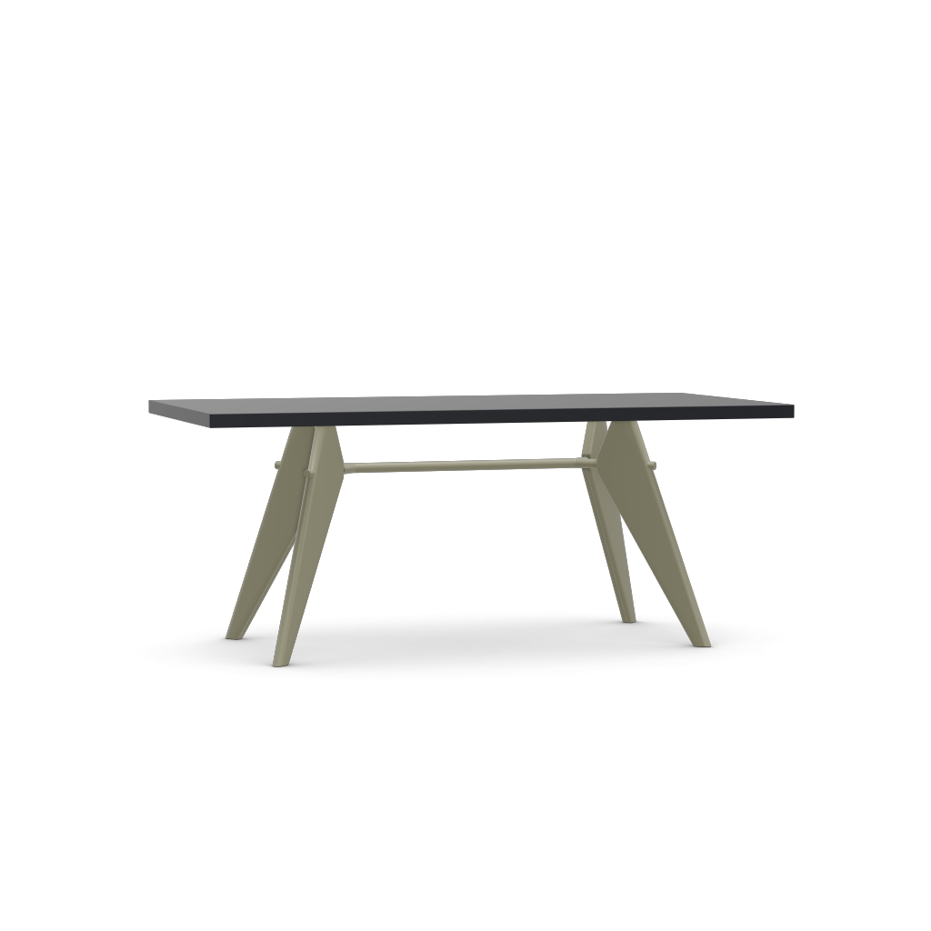EM Table (H 740 x W 900 x L 1800).