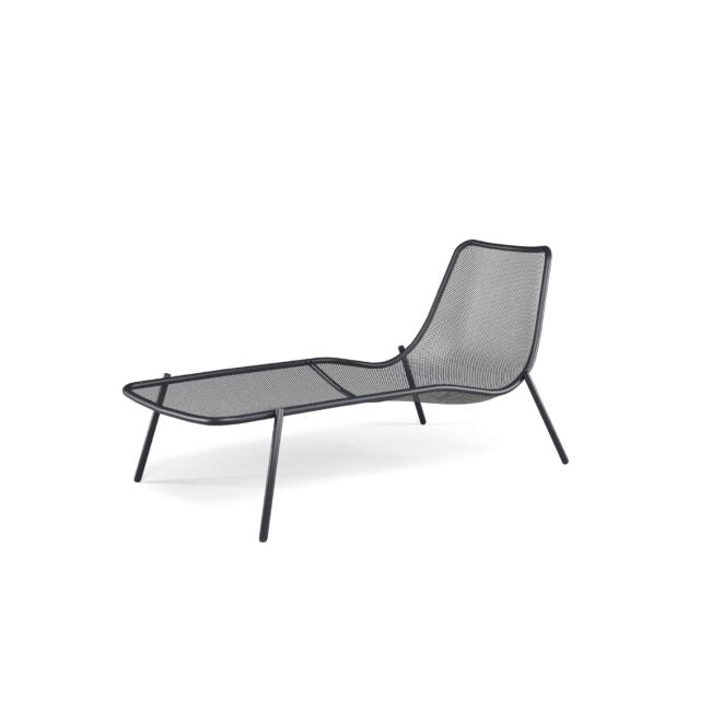 Round Stackable sunbed (Request Info).