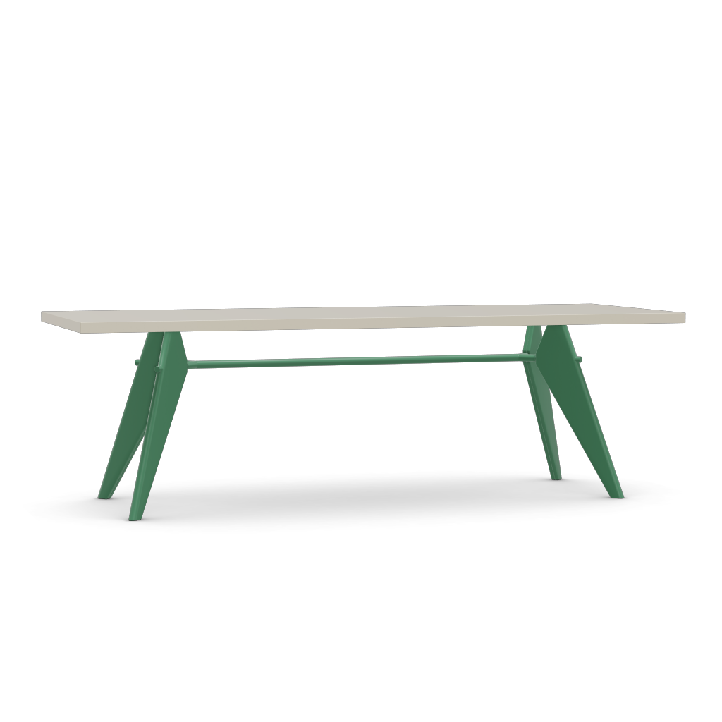 EM Table (H 740 x W 900 x L 2400).