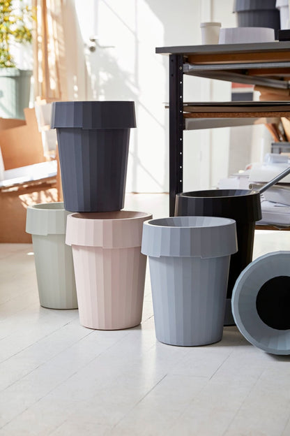 Shade Bin, off white