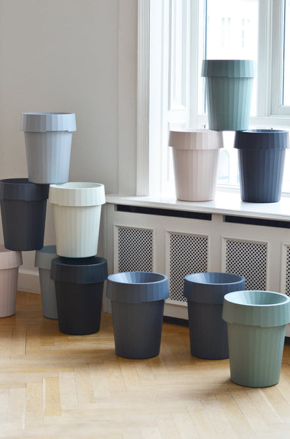 Shade Bin, off white