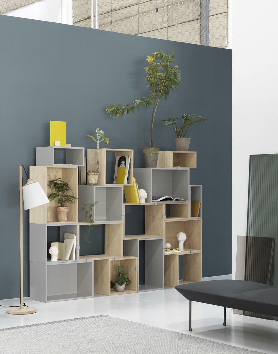 Stacked shelf module with background, small, oak