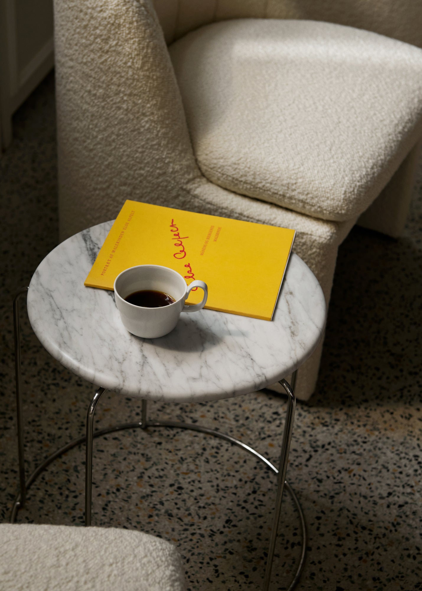 Wire Stool VP11 top, Bianco Carrara marble