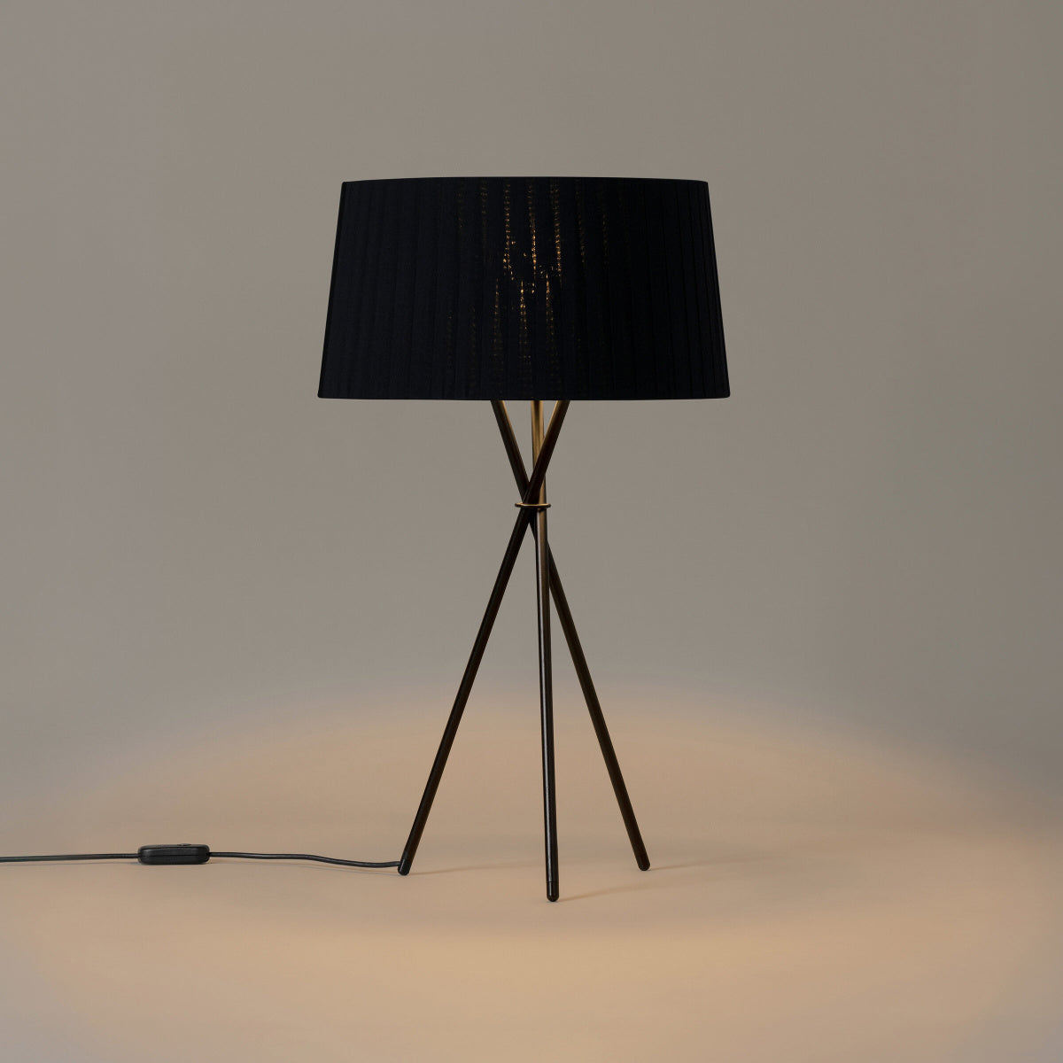 Trípode - LED metal table lamp with Dimmer