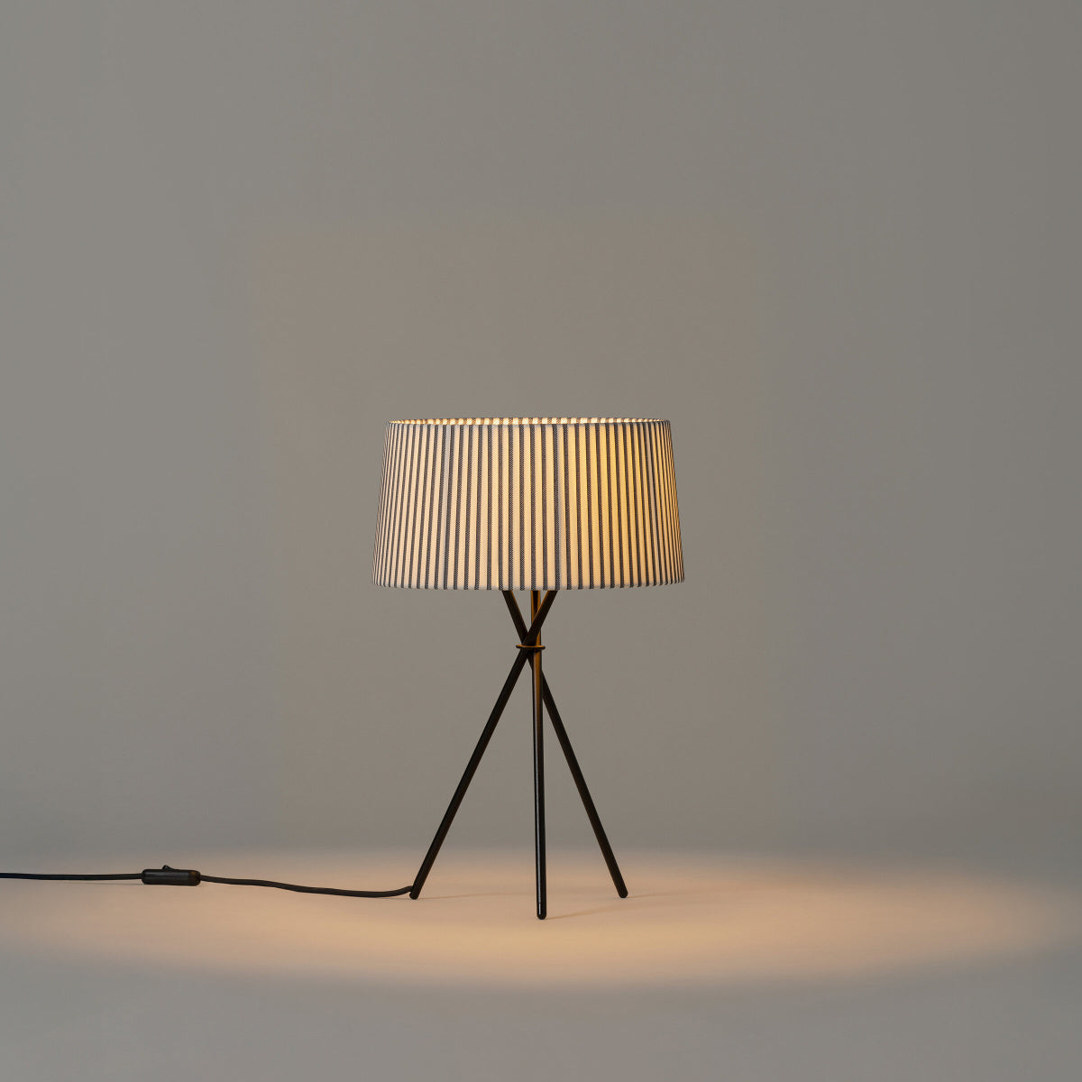 Trípode - LED metal table lamp with Dimmer