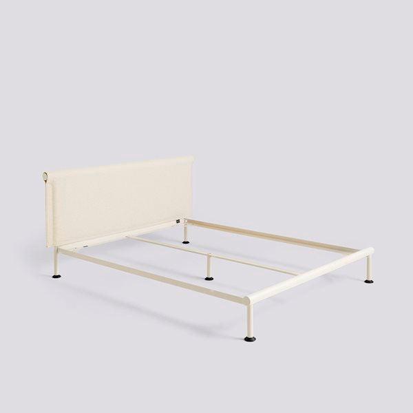 Tamoto Bed.