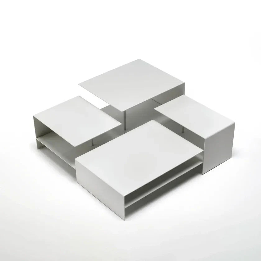 B2 - Low coffee table.