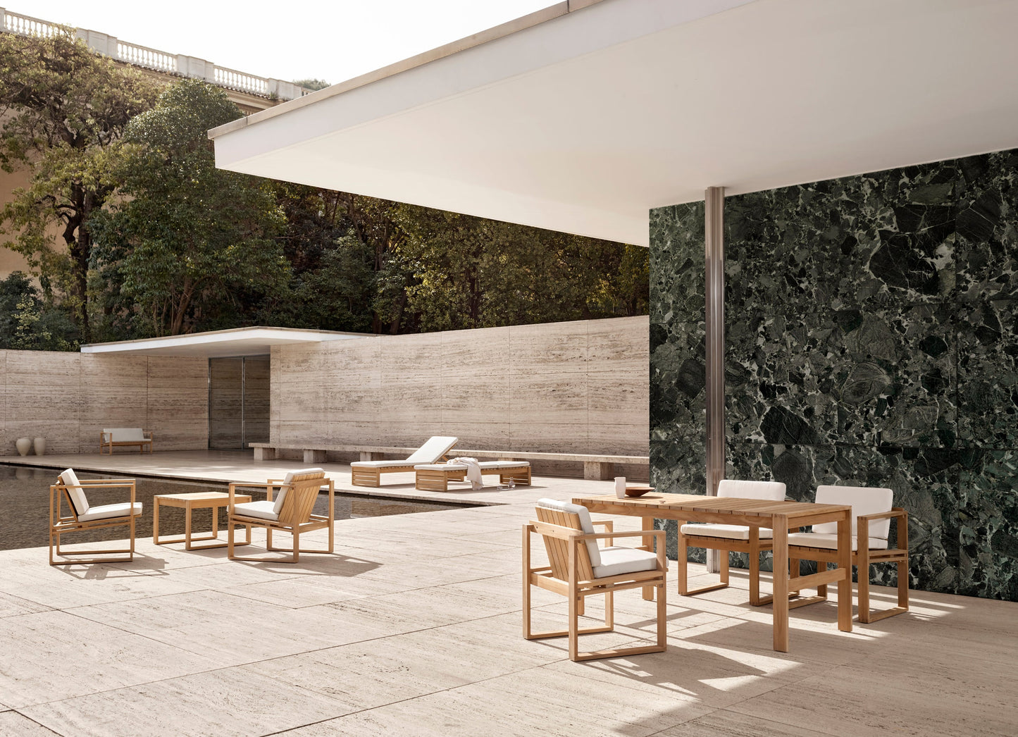 BK16 INDOOR-OUTDOOR