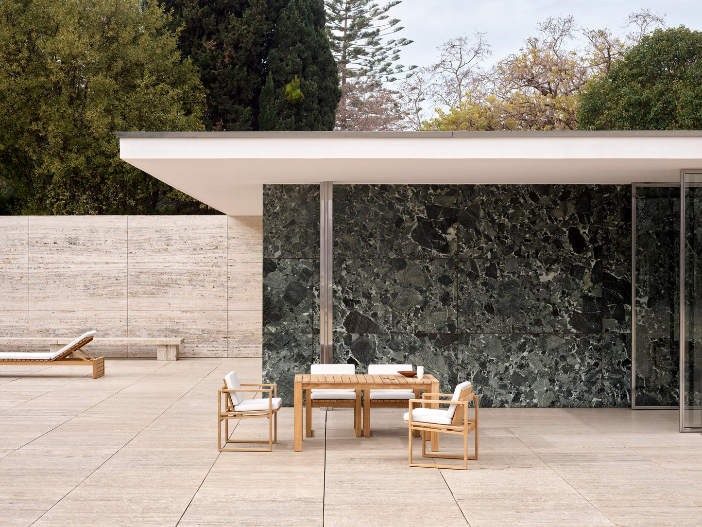 BK15 INDOOR-OUTDOOR