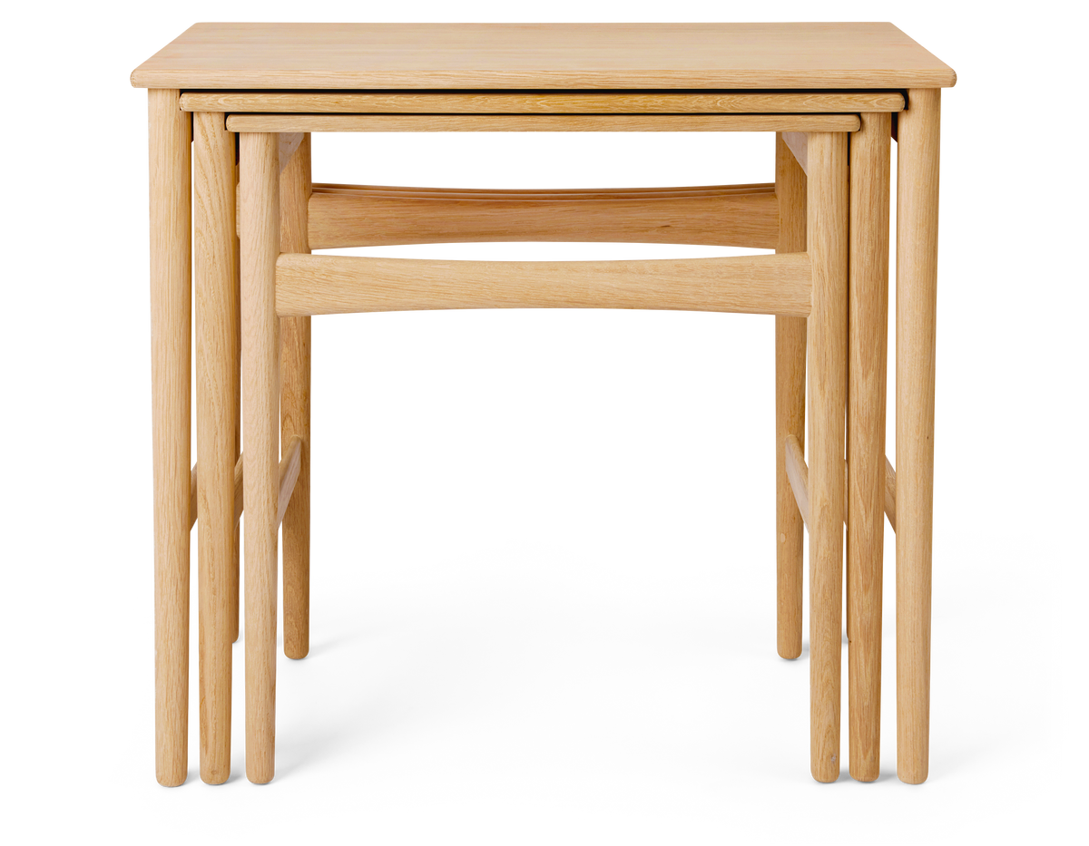 CH004 NESTING TABLES