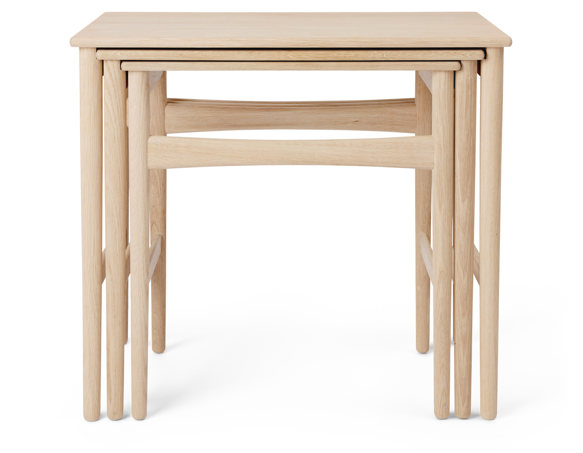CH004 NESTING TABLES