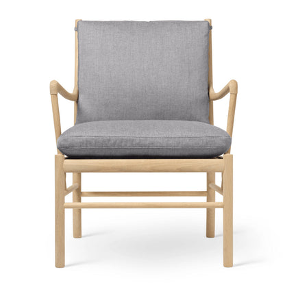 OW149 | Colonial Chair by Carl Hansen & Søn #Oak/Soaped/Fabric | Re-wool | 108