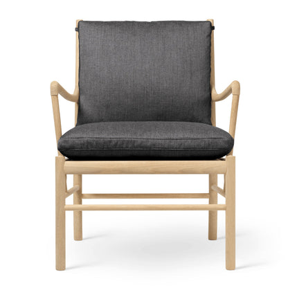 OW149 | Colonial Chair by Carl Hansen & Søn #Oak/Soaped/Fabric | Re-wool | 198