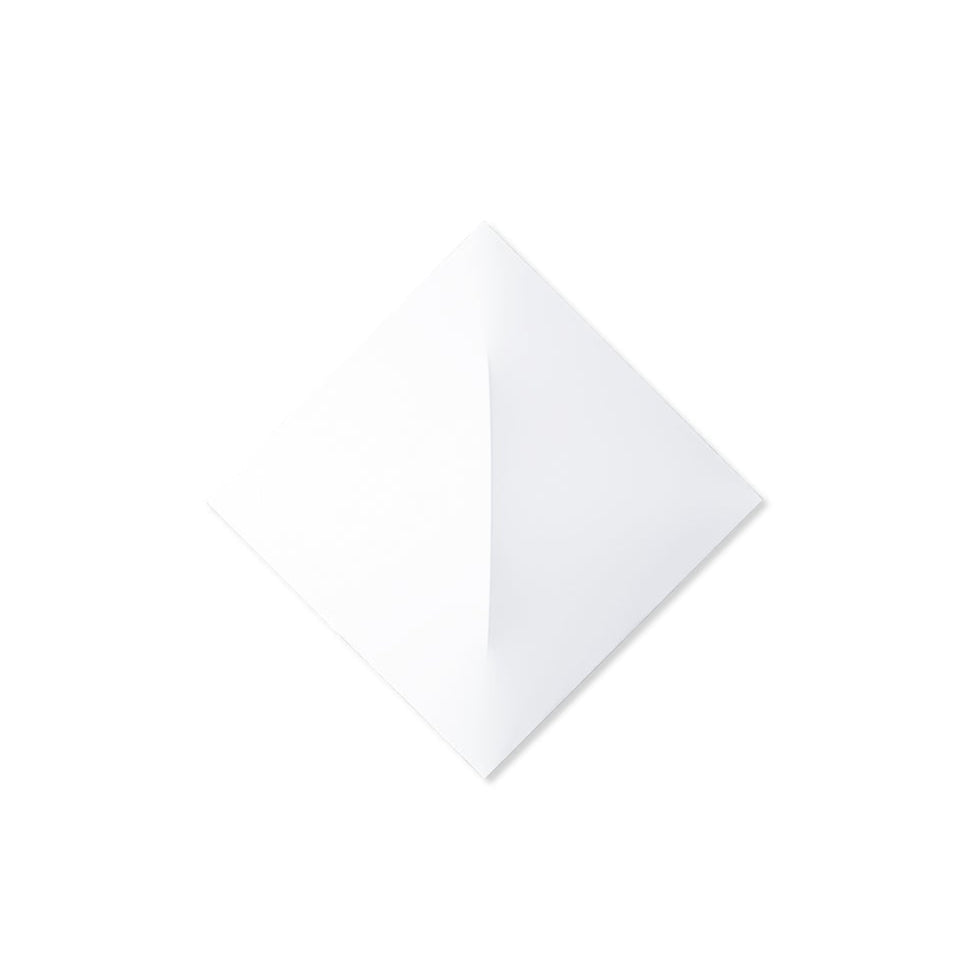 SAORI - Contemporary style wall lamp.