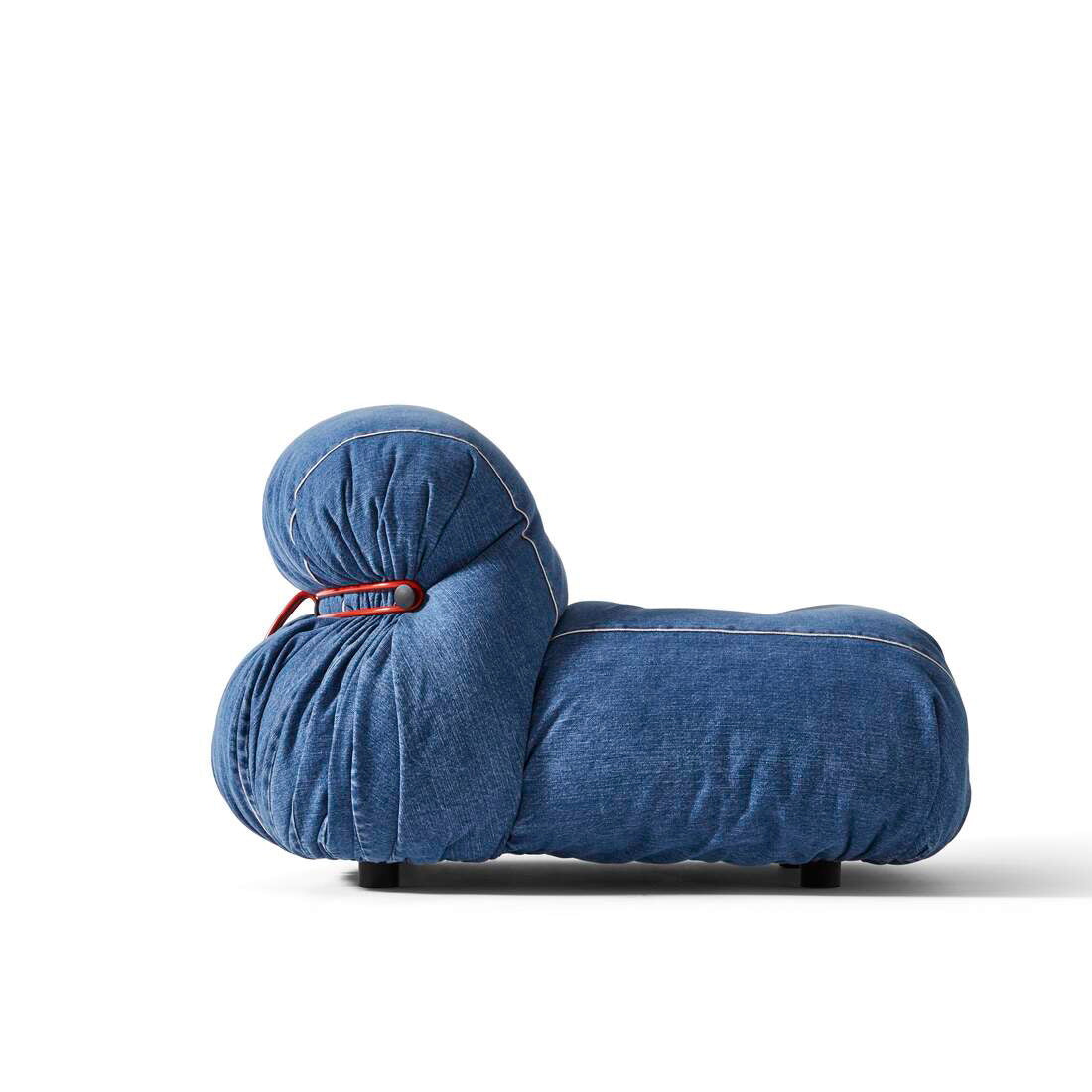 Soriana Lounge Chair Denim.