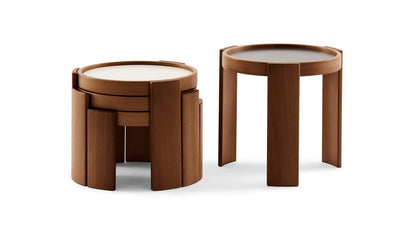 780/783 - Set of 4 coffee tables.