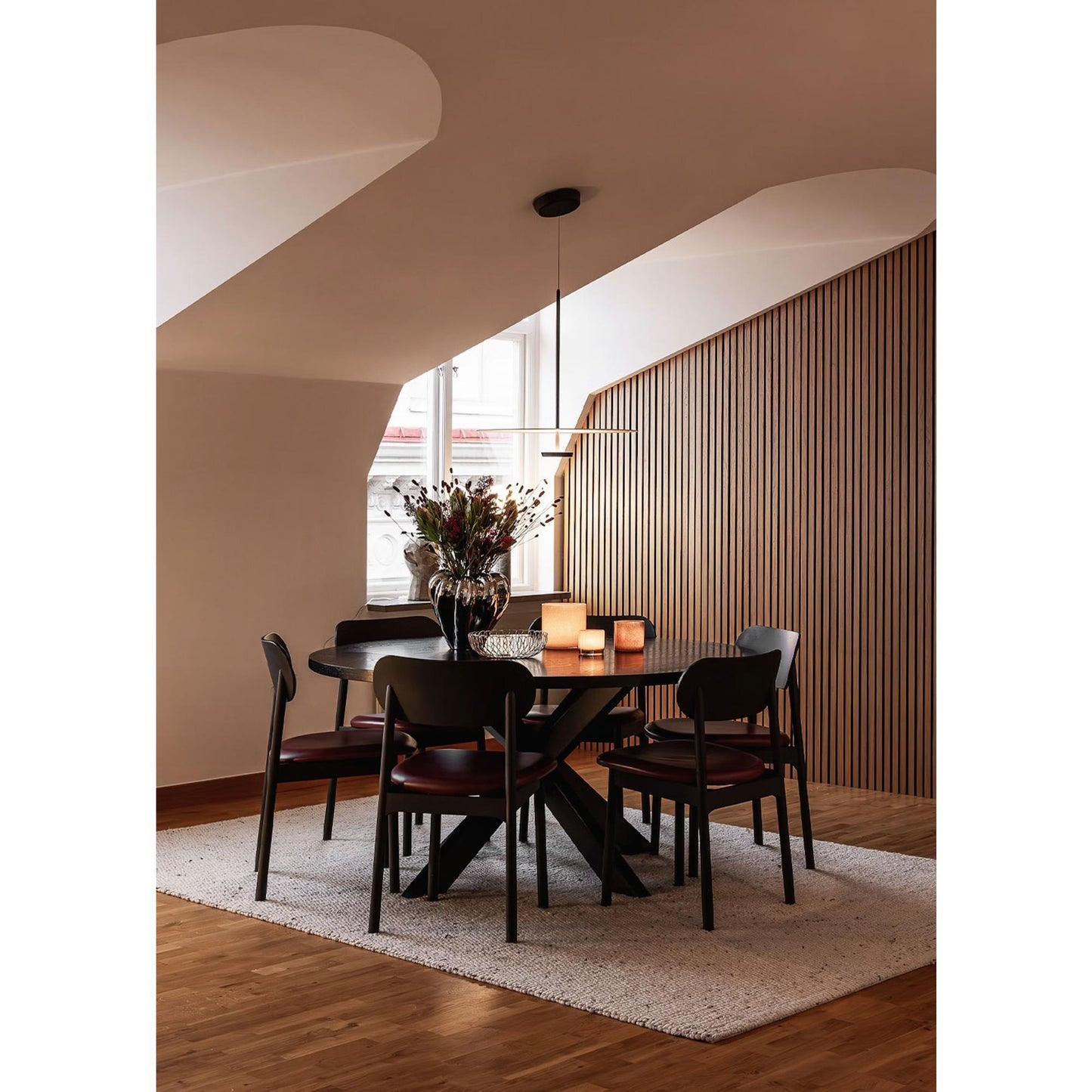 Decotique Elephant Dining Chair Black/Gentle Ribbon