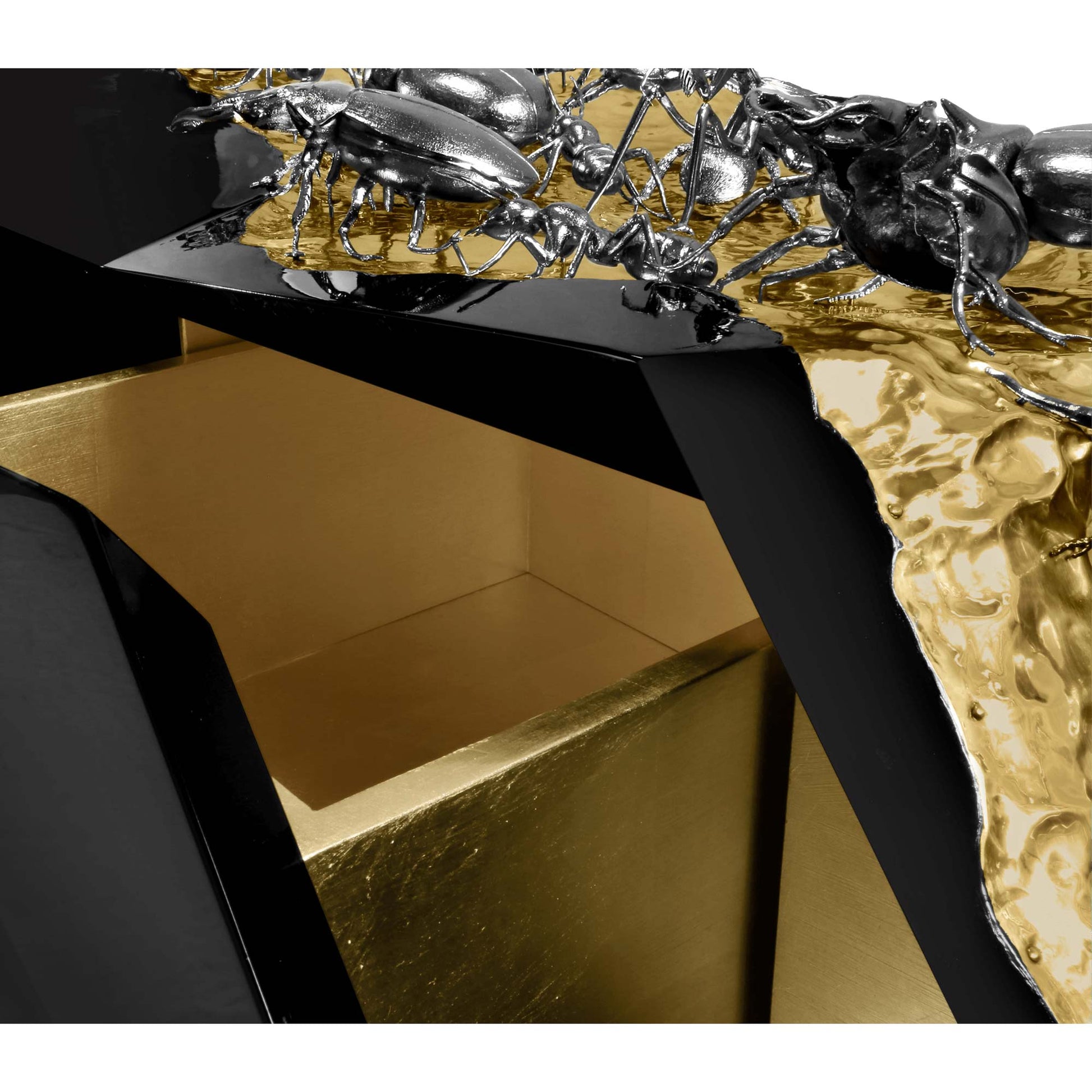 DIAMOND METAMORPHOSIS - Sideboard with doors.