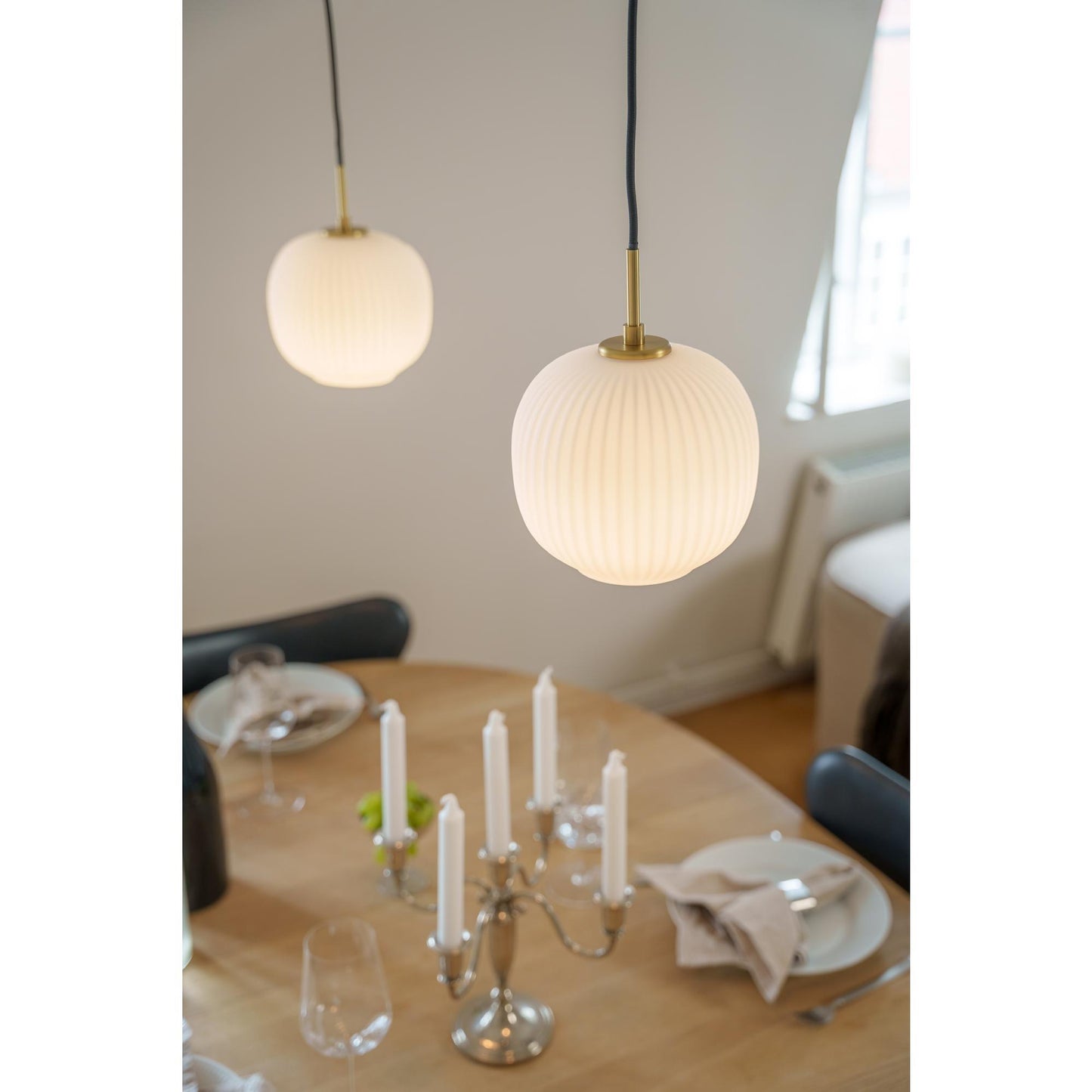 Edgeform Vibra Pendant Ø18 Opal