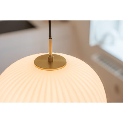 Edgeform Vibra Pendant Ø35 Opal